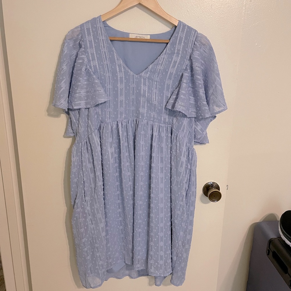 A Beautiful Soul Blue Flutter Sleeve Dress- Size X